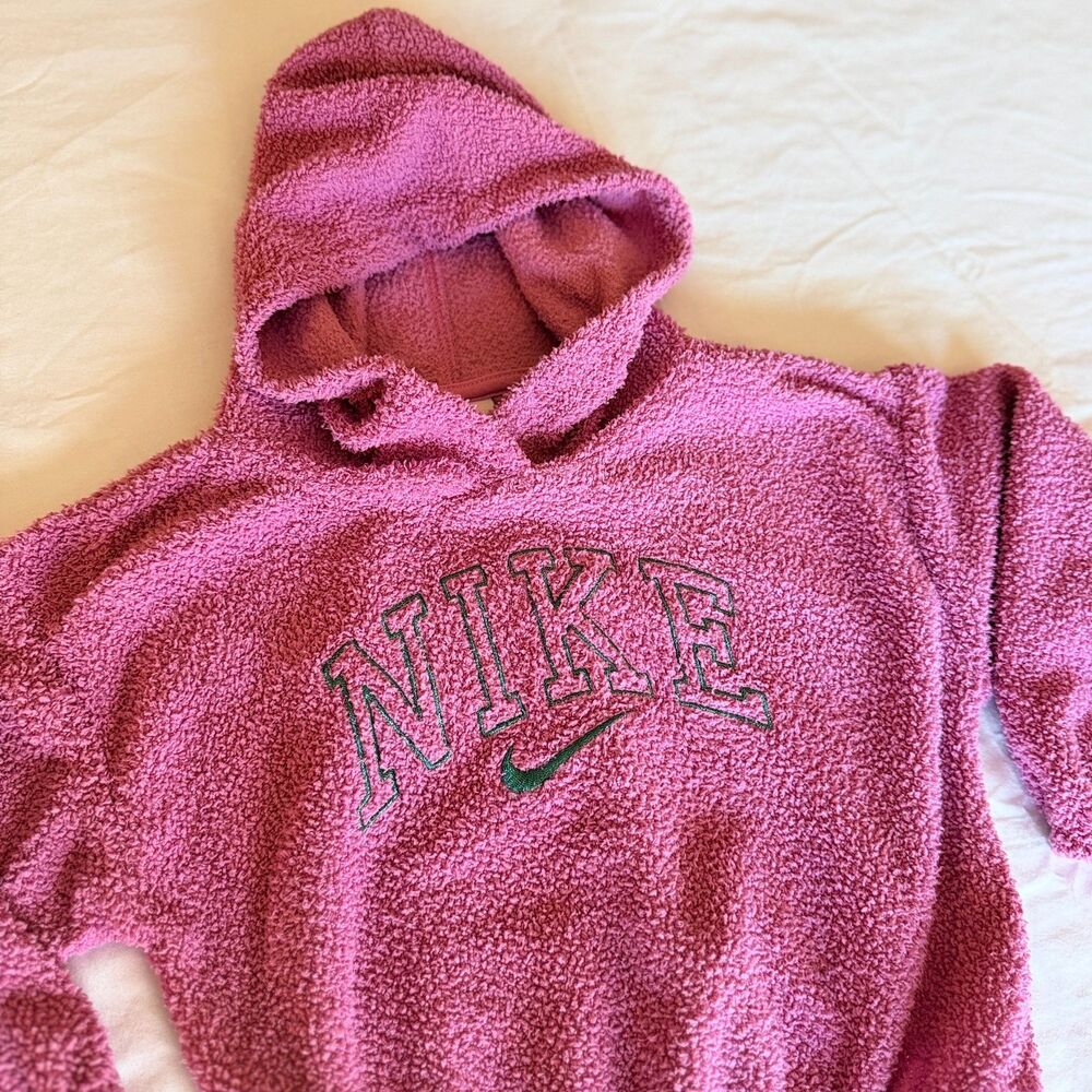 Nike Girls 4 XS Pink Sherpa Fleece Plush Pullover Hoodie Embroidered Spellout